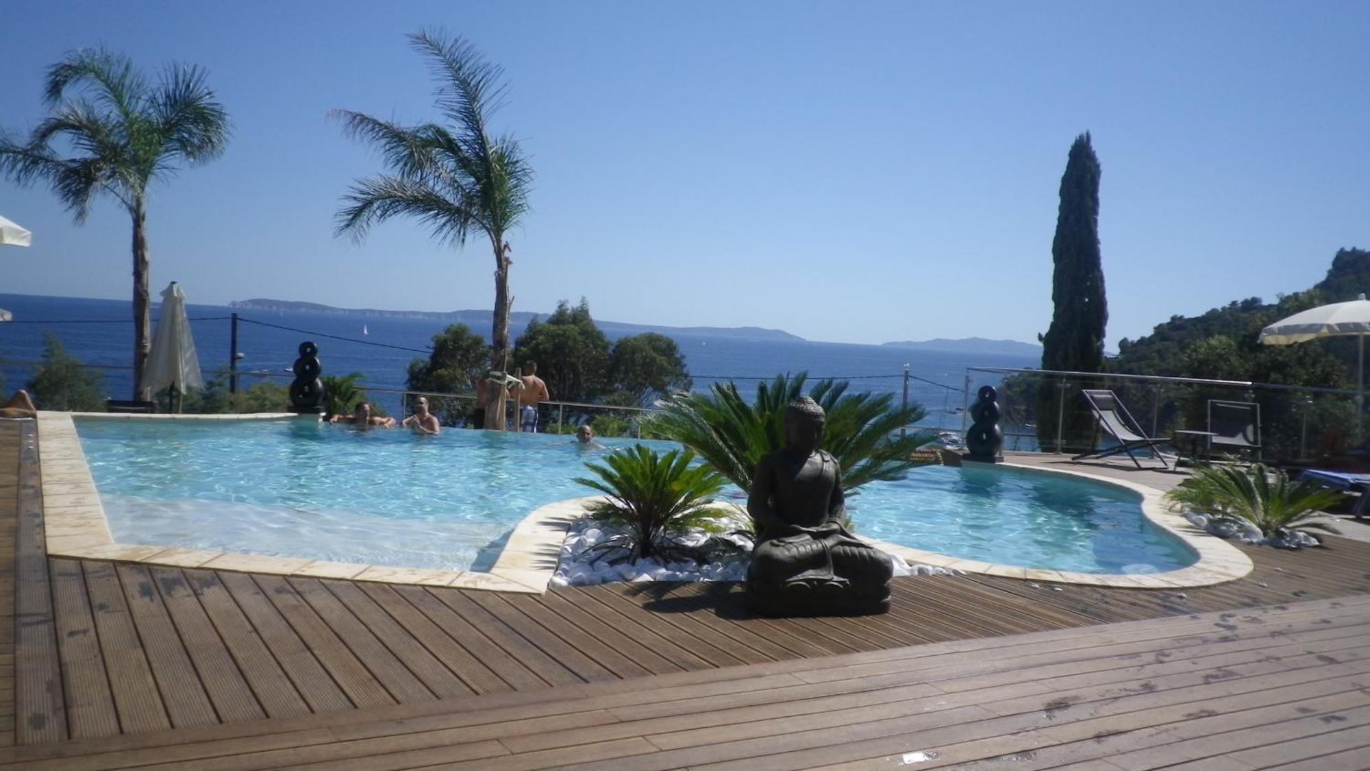 Aparthotel Les Lauriers Roses Le Le Rayol-Canadel-sur-Mer Exterior foto