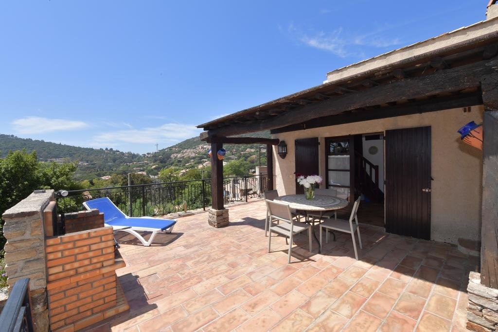 Aparthotel Les Lauriers Roses Le Le Rayol-Canadel-sur-Mer Zimmer foto