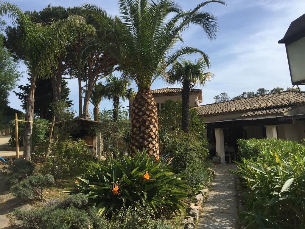 Aparthotel Les Lauriers Roses Le Le Rayol-Canadel-sur-Mer Exterior foto
